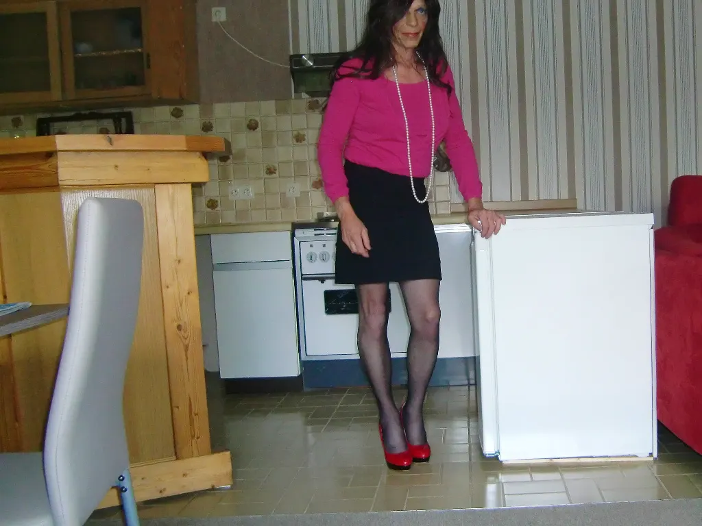 SexyNicole image 0